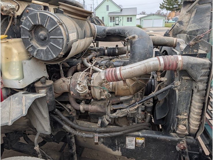 2007-mack-cxn613-daycab-image-13