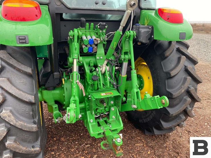 2018-john-deere-5090m-image-27