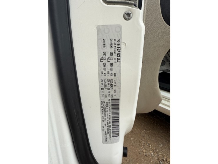 2016-dodge-grand-caravan-image-25