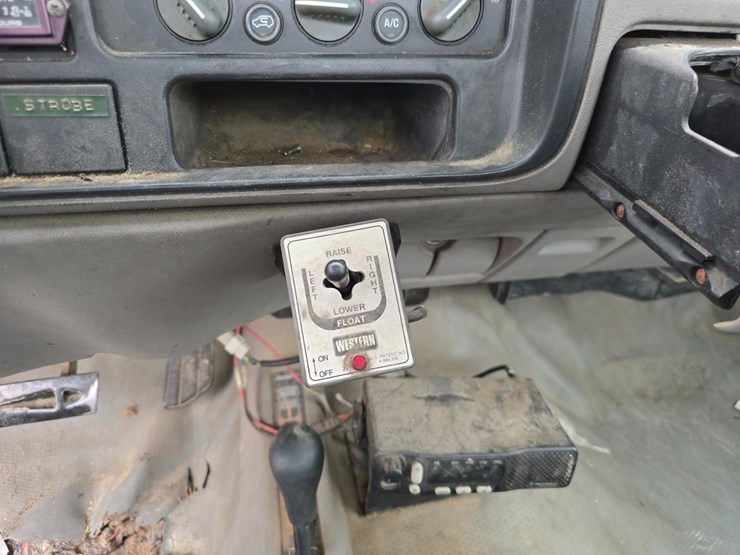 1997-chevrolet-k2500-image-44