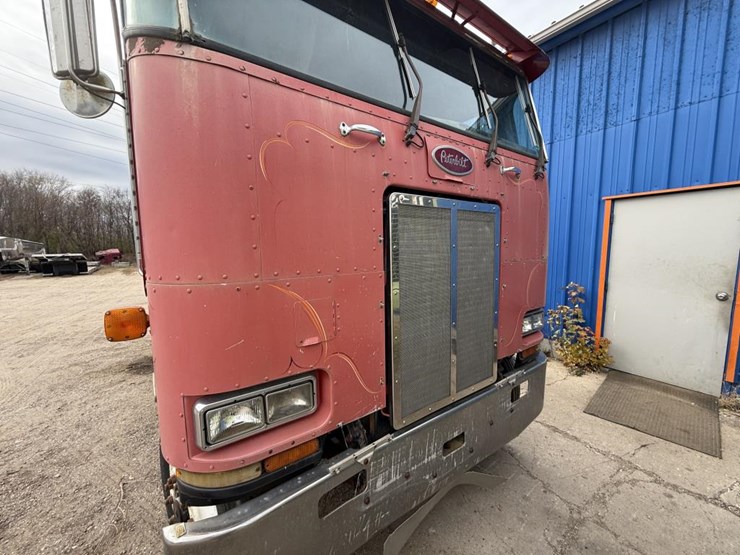 #1193-•-1984-peterbilt-cab-over-truck-tractor-image-25