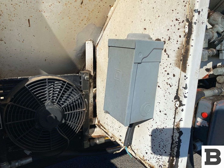 1995-ford-l9000-image-28