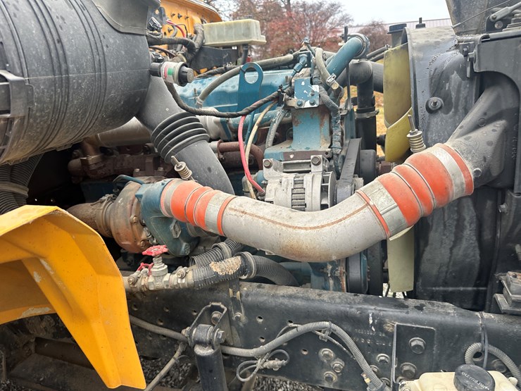 2005-international-pb105-image-48