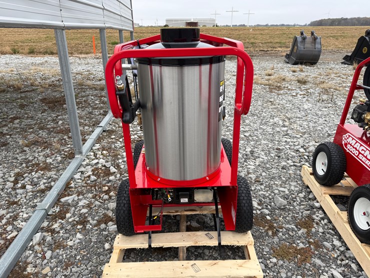 #1-•-unused-magnum-4000-series-hot-water-pressure-washer-2545147-inv#33540-image-5