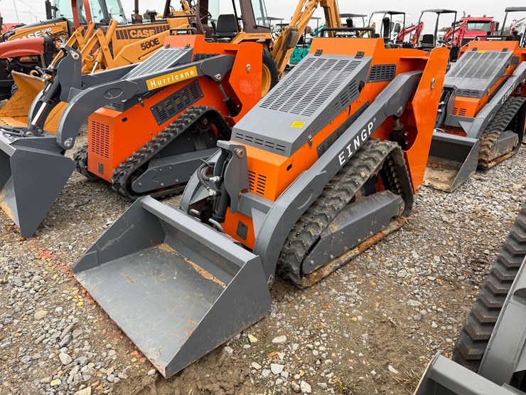 #100-•-2024-erie-industry-scl850-stand-on-skid-steer-loader-scl850562a1396-inv#33620-image-1