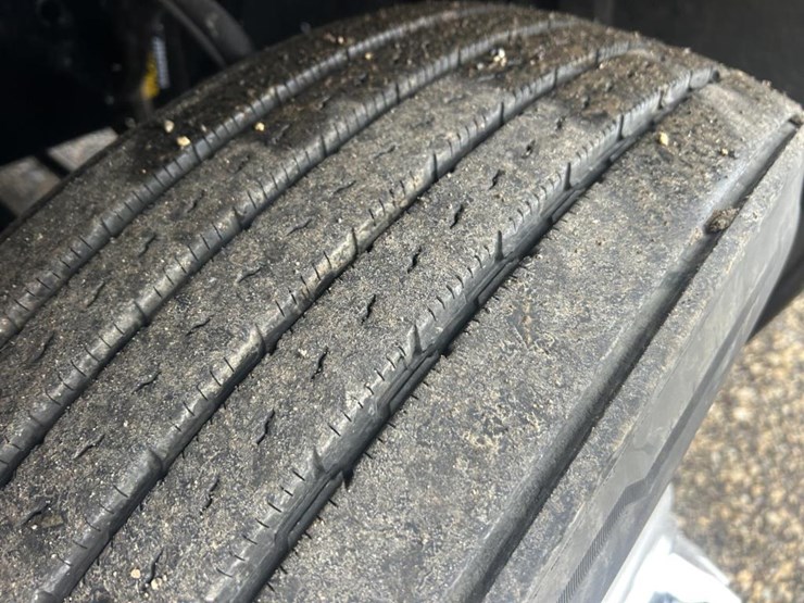 #1675-•-2016-freightliner-harrison-glider-kit-day-cab-truc-image-43