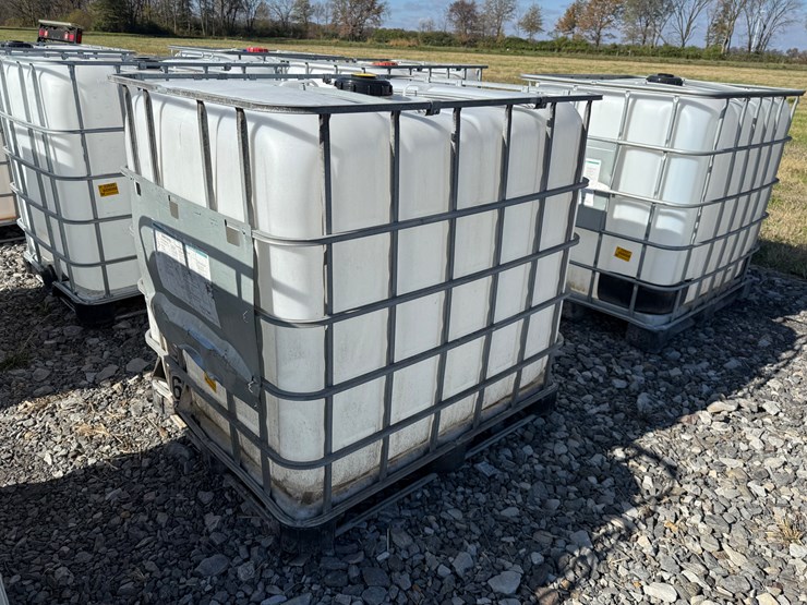 #22625-•-1000-gallon-poly-tank-w/-cage-image-1