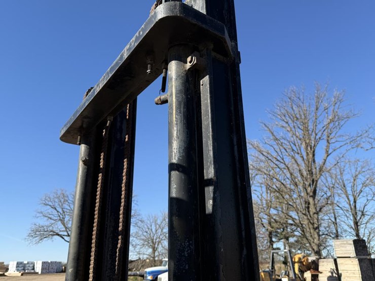 #1975-•-massey-ferguson-14k-forklift-image-61