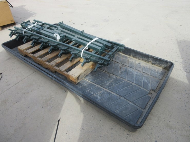 approx-(5)-2'-x-6'-metal-fence-panels,-image-3