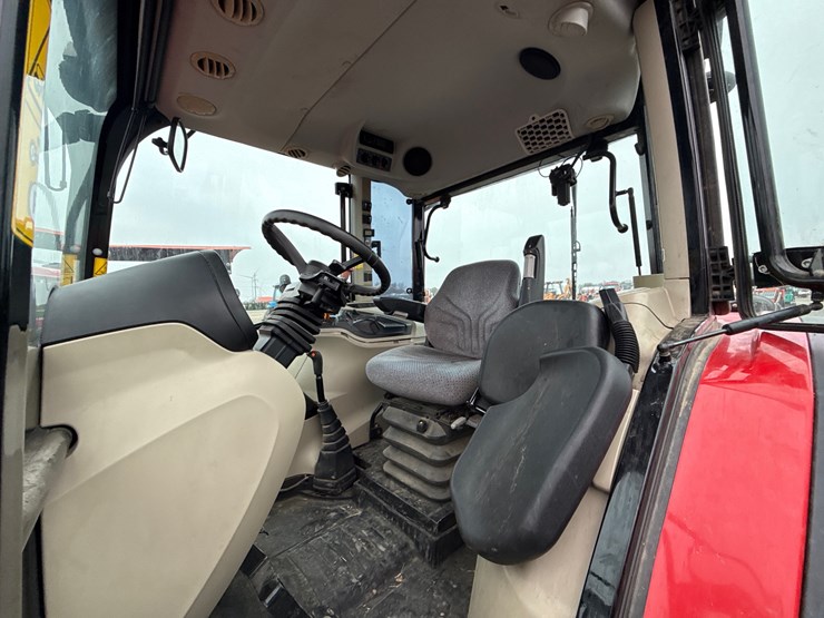 massey-ferguson-4709-image-24