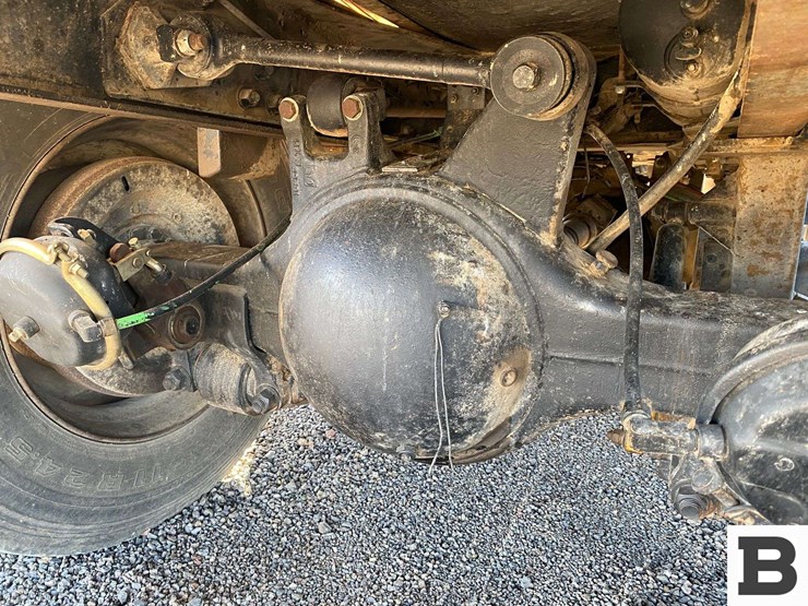 1995-ford-l9000-image-40