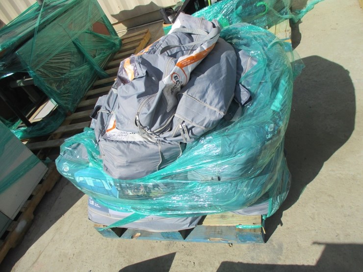 lot-of-eclipse-cabin-tents,-image-1