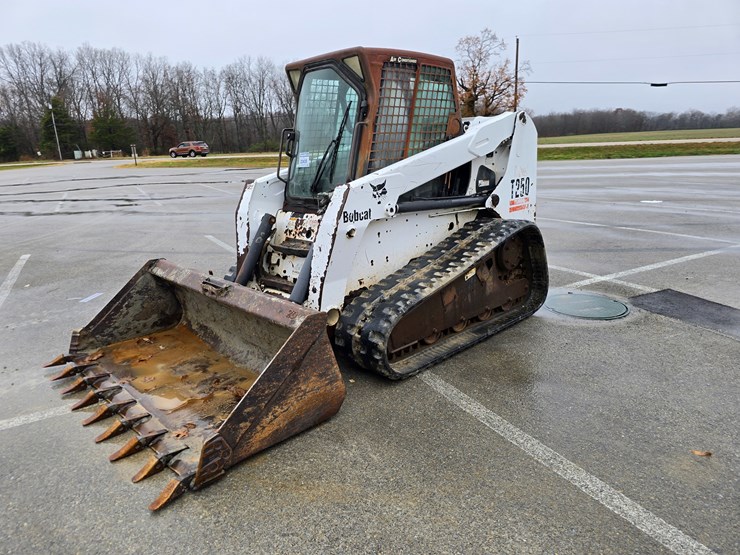 bobcat-t250-image-3