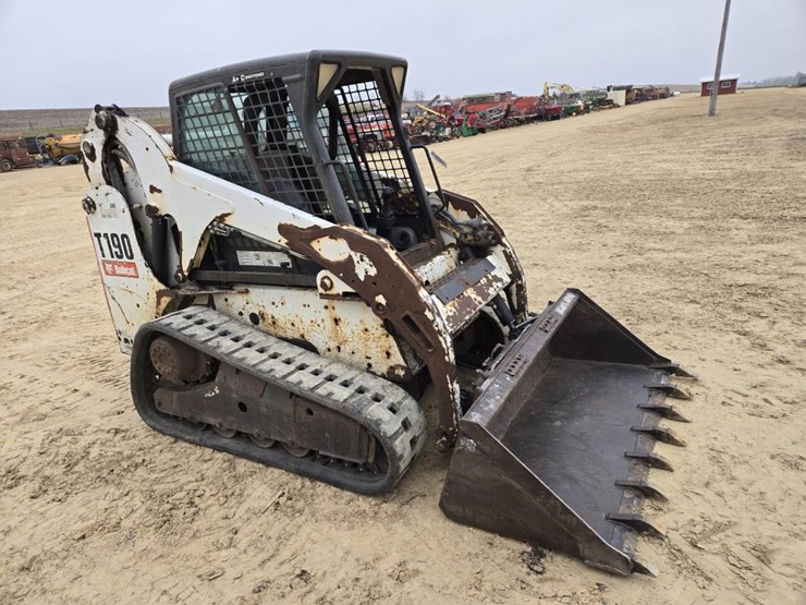 bobcat-t190-image-1