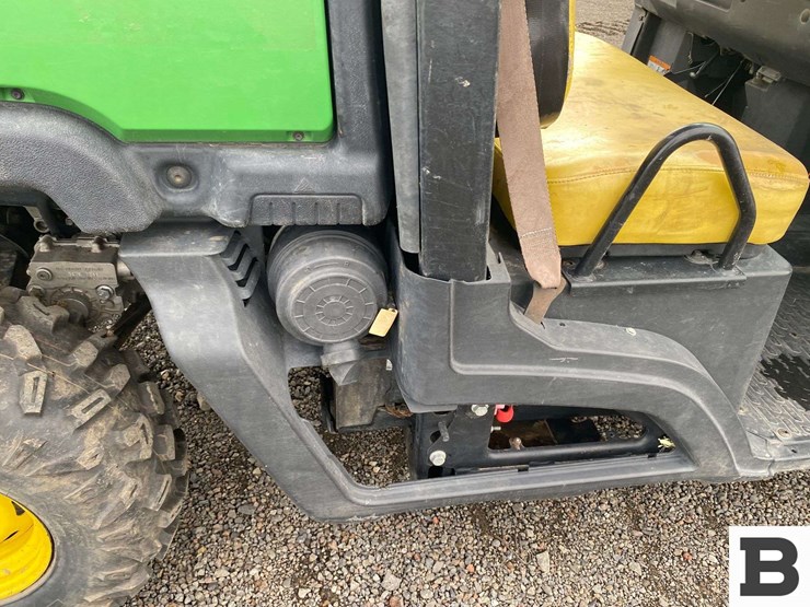 john-deere-835e-image-34