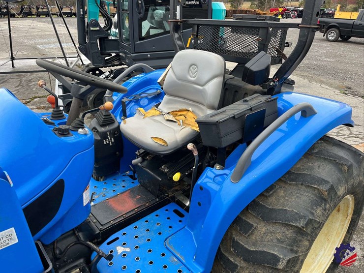 new-holland-tc40a-image-17