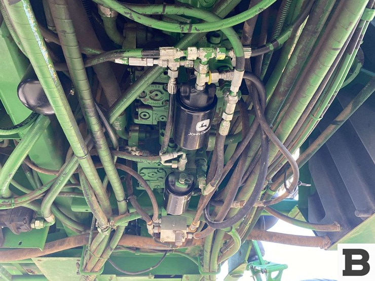 2013-john-deere-4830-image-29