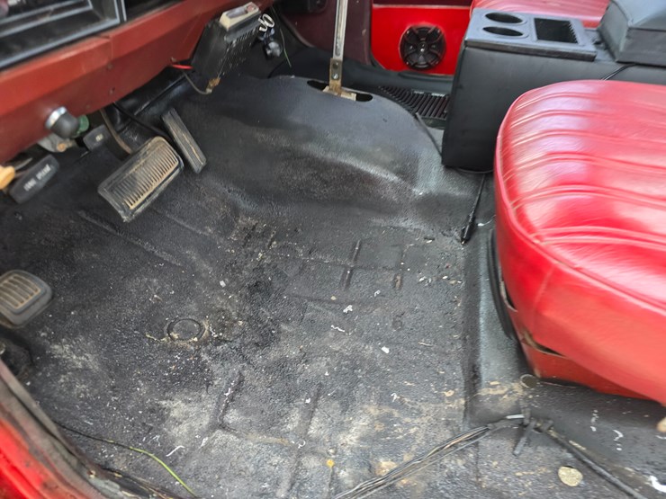 1986-dodge-ram-charger-image-66