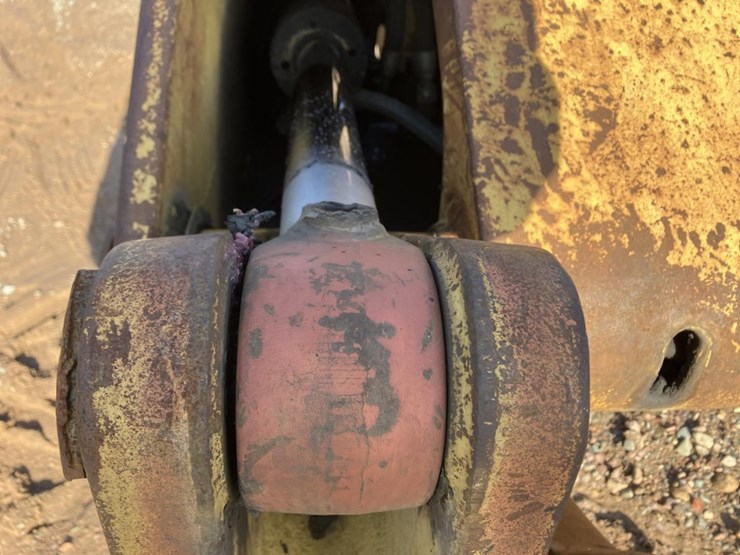 caterpillar-535b-image-30