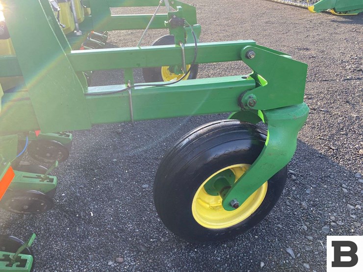 2007-john-deere-1720-image-38