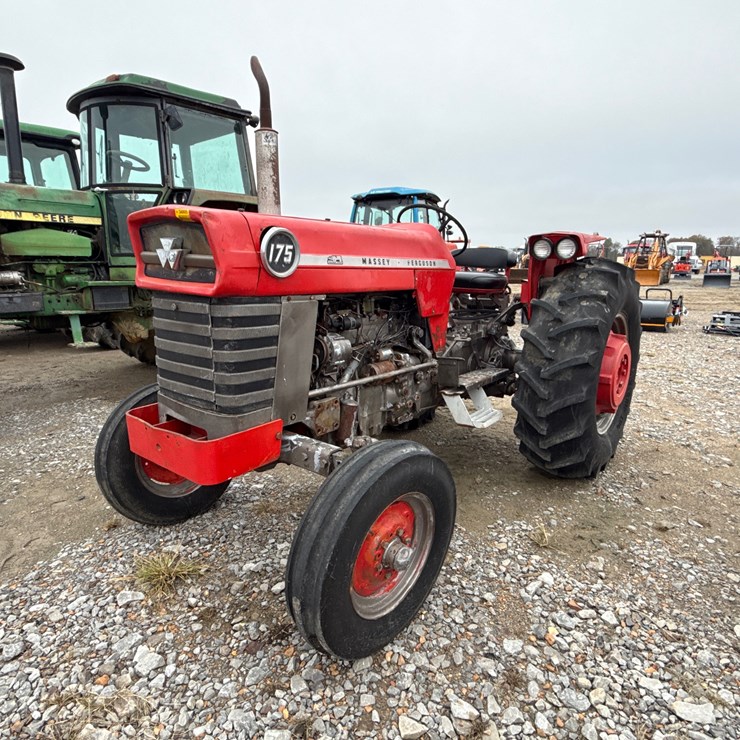 #49 • Massey Ferguson 175 Tractor 9AII3055 INV#34005