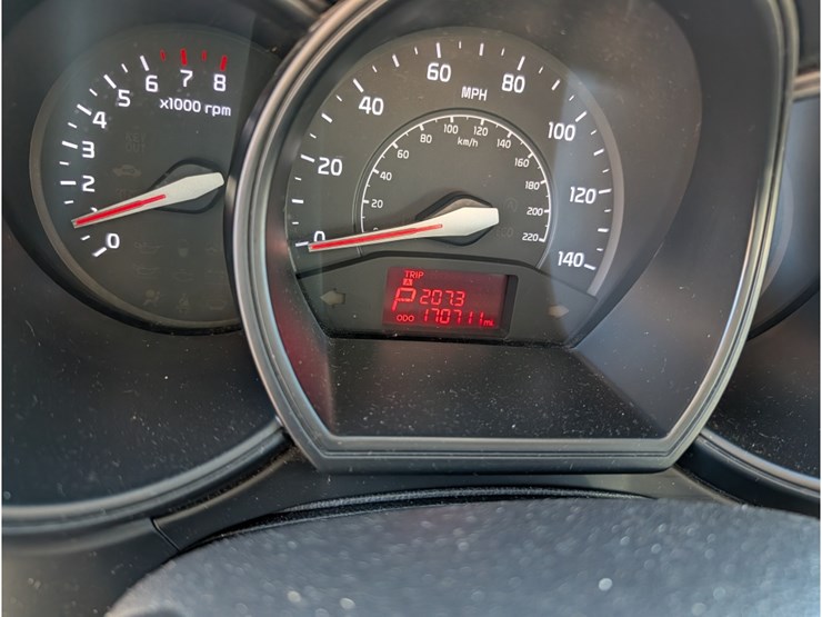 2013-kia-rio-image-16