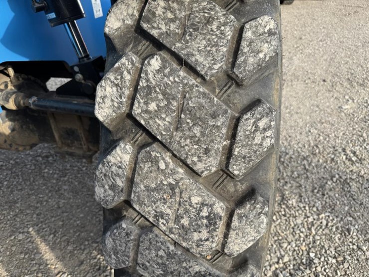 #1460-•-2014-genie-1056-telehandler-image-59