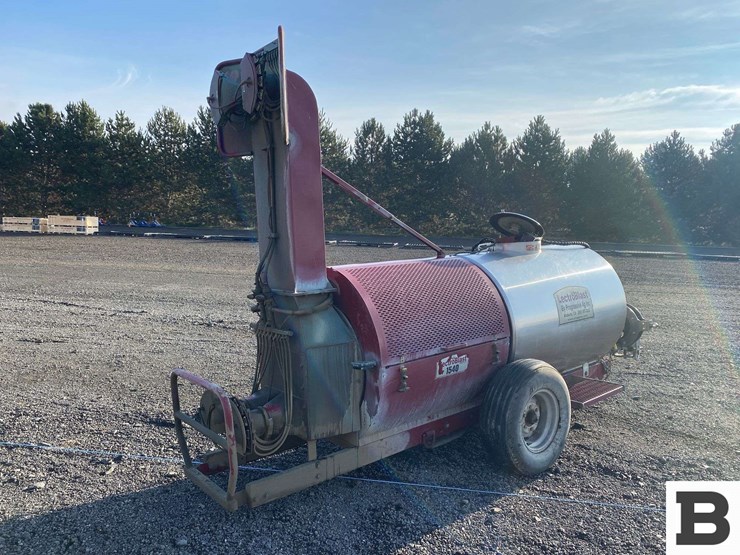 lectroblast-pull-type-orchard-sprayer-image-5