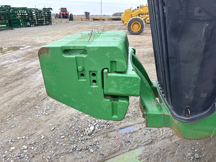 john-deere-8320r-image-26