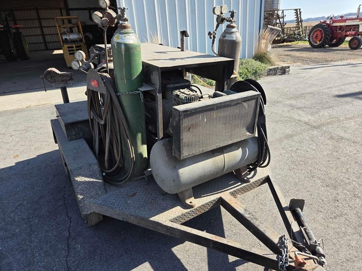 miller-bobcat-225g-image-34