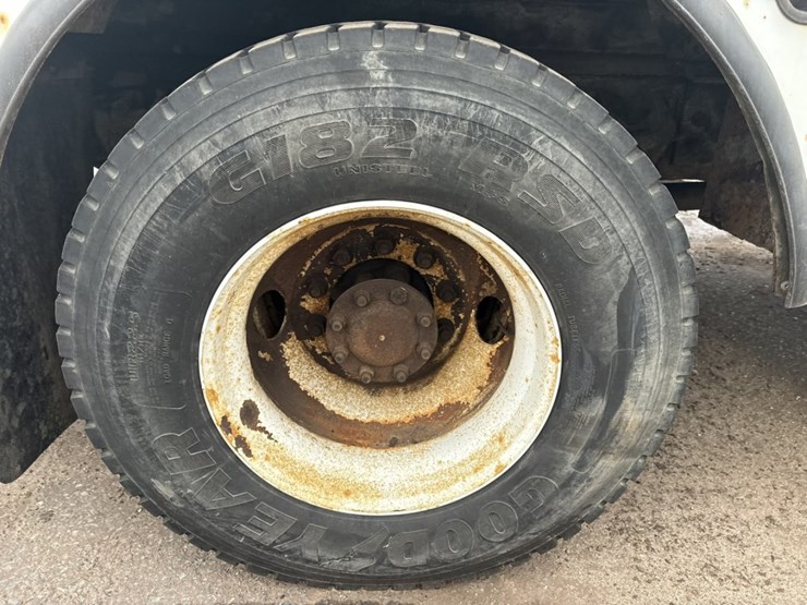 2002-international-4300-sba-image-94