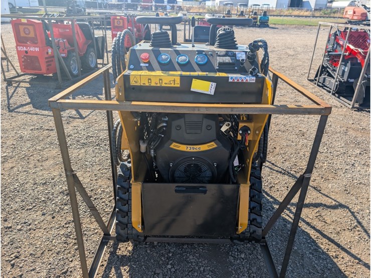 agt-mx-crt23-mini-skid-steer-image-4