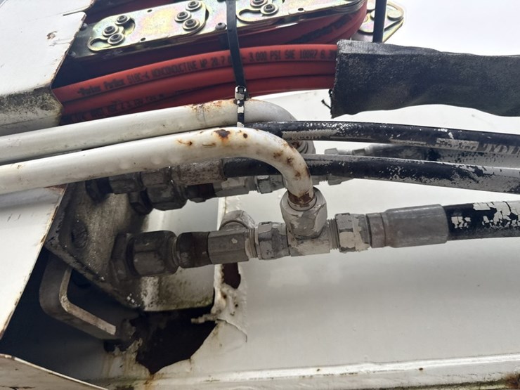 2002-international-7400-image-57