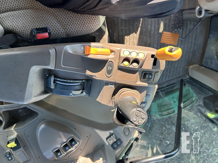 2021-john-deere-6175m-image-49