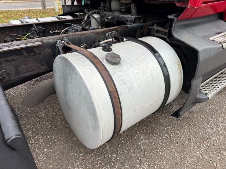 2019-international-lt-image-12