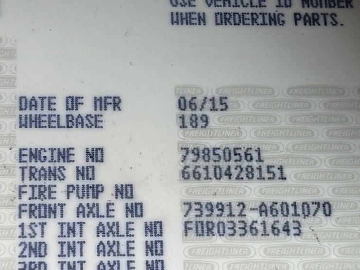 2016-freightliner-ca125-day-cab-image-21