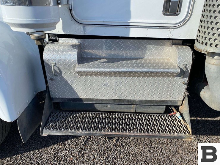 kenworth-w900a-image-12