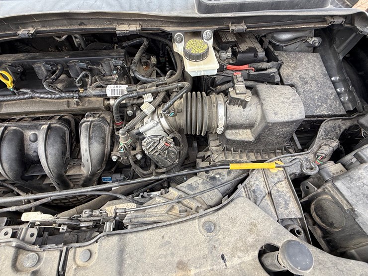 2014-ford-escape-image-40