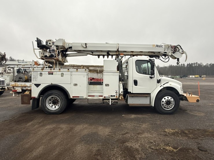#2000-•-2014-freightliner-altec-digger-derrick-image-7
