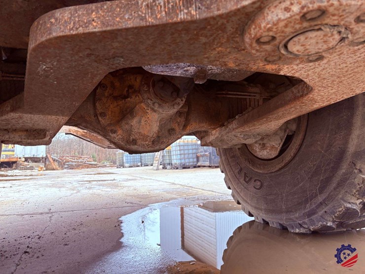 1995-volvo-a30-image-36