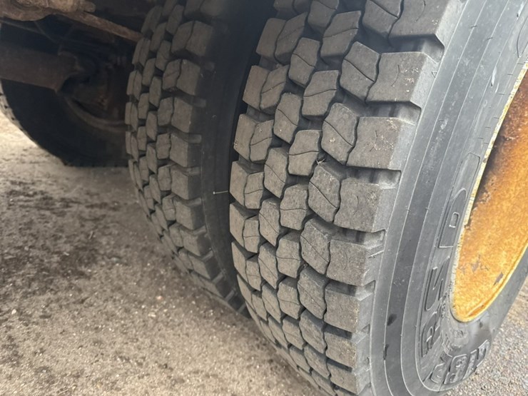 2002-international-4300-sba-image-93