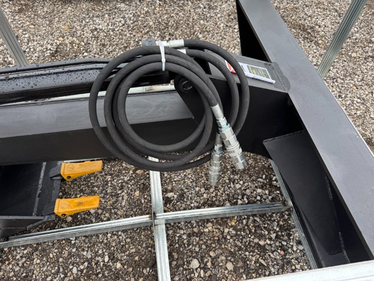 pabreak-52"-skid-steer-backhoe-image-2