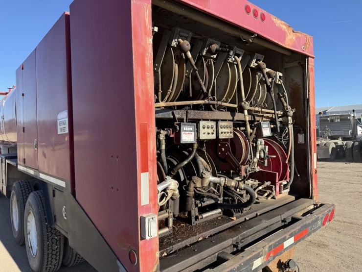 #1953-•-1998-ford-fuel-truck-image-43