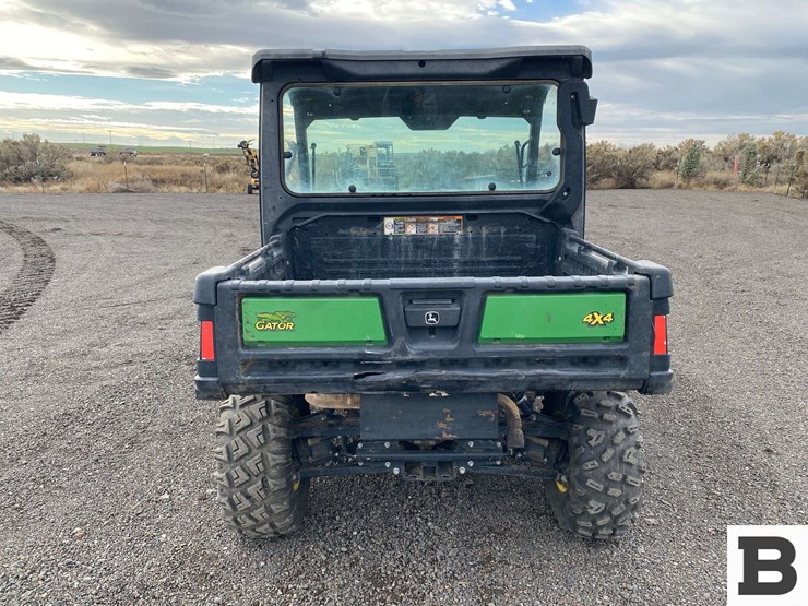 john-deere-835e-image-4