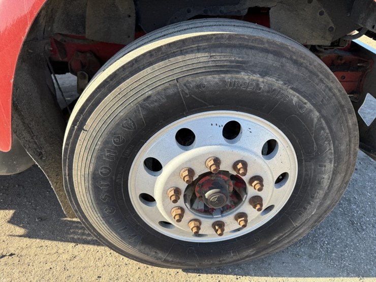 #1952-•-2008-international-eagle-day-cab-truck-tractor-image-80