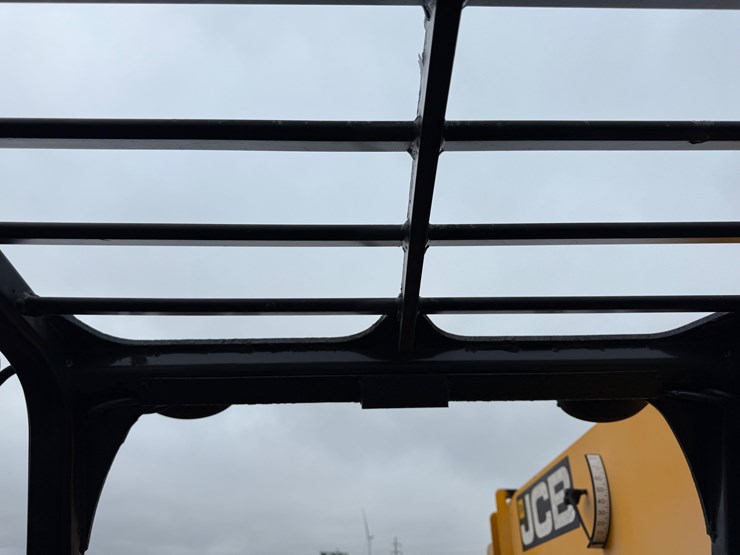 2018-jcb-509-42-image-34