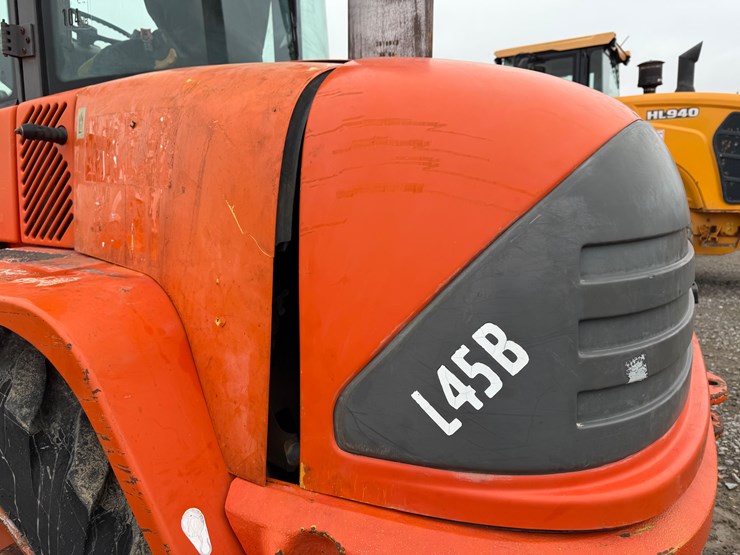 2007-volvo-l45b-image-11