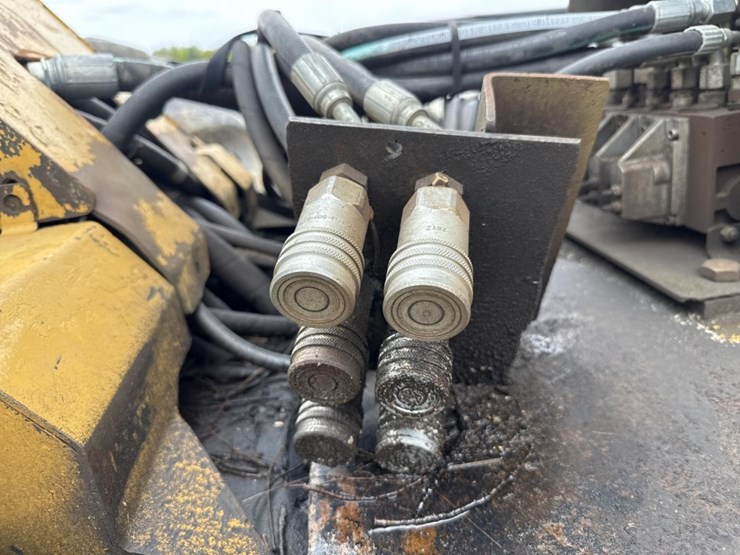 caterpillar-535b-image-61