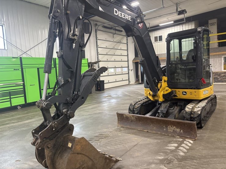 deere-60d-image-7