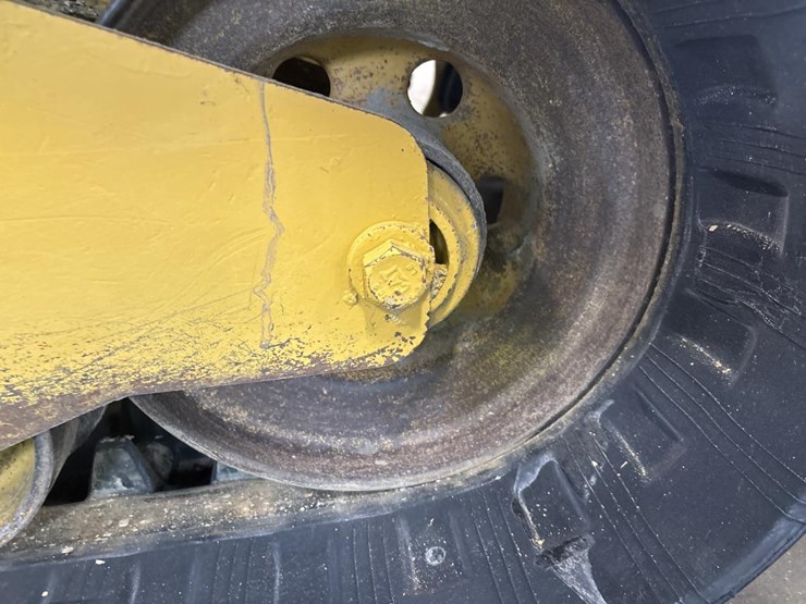 2018-caterpillar-228-image-53